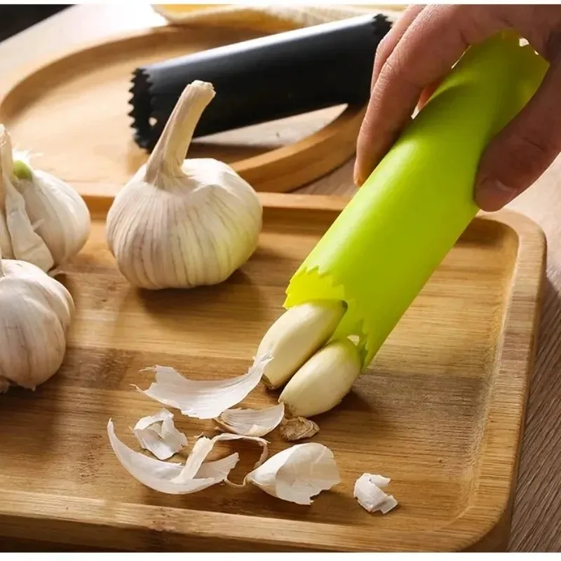 Tubo spelafili per aglio Peeli - Kitchen Gadgets Peeler recensione e prezzo
